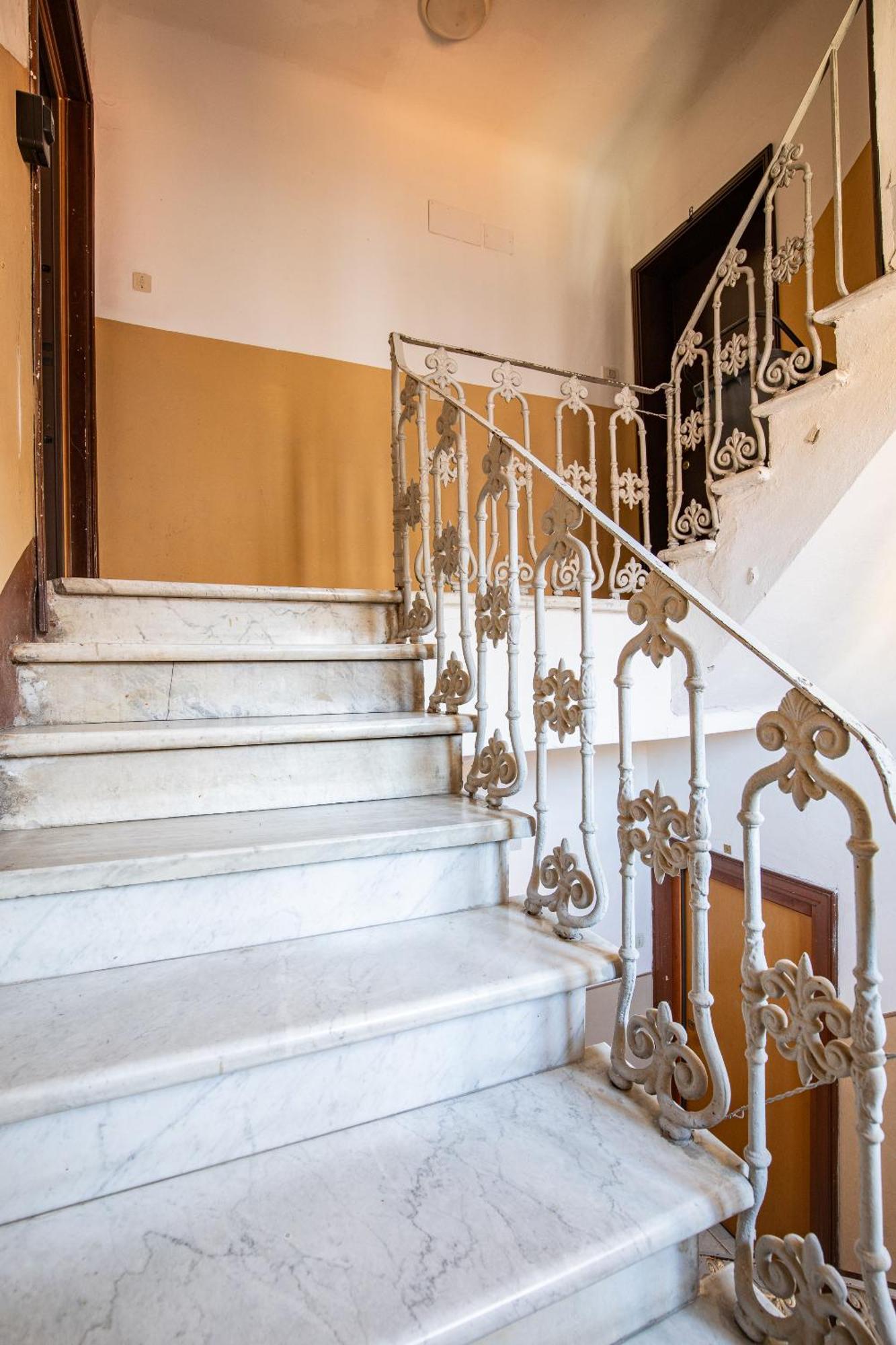 Elegante Dimora La Spezia-Free Parking Apartment Exterior foto